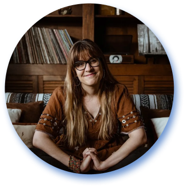 Invité Ali Hazelwood encadré rond accueil Festival Imaginarium 2026